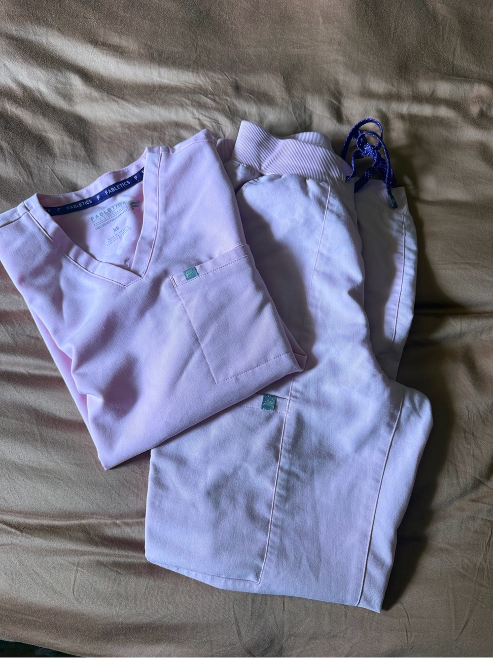 Fabletics Light Pink scrubs